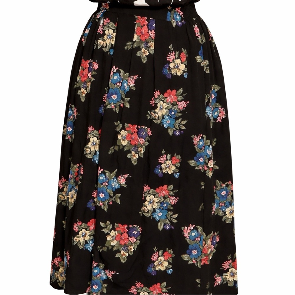 Vintage Floral midi maxi skirt.  Elastic at back of skirt- fitted at front. M - Picture 2 of 4